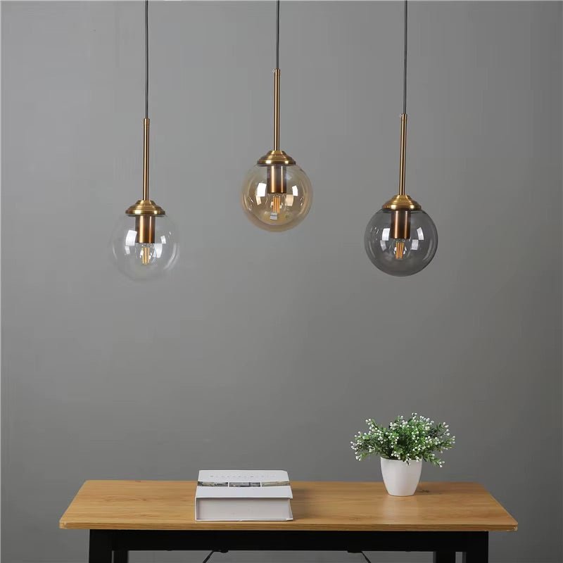 Nowoczesna Lampa Wisząca z Szklaną Kulą